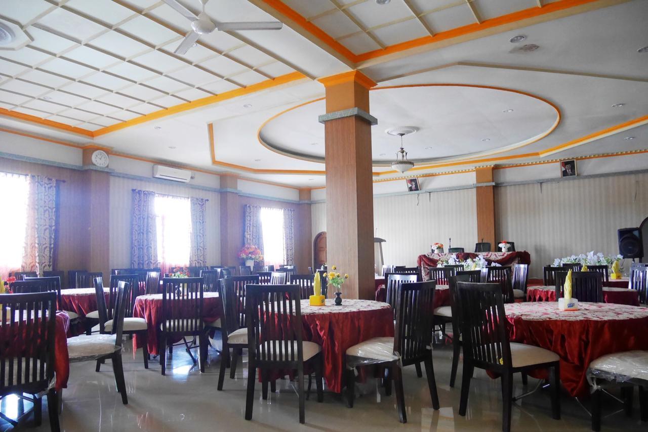 Syafira Hotel Langgur Exterior foto